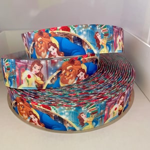 Cinta de grosgrain con el personaje de La Bella y la Bestia cortada a medida
