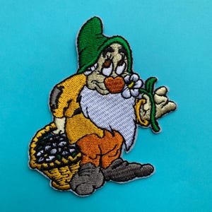Bashful geborduurde patch