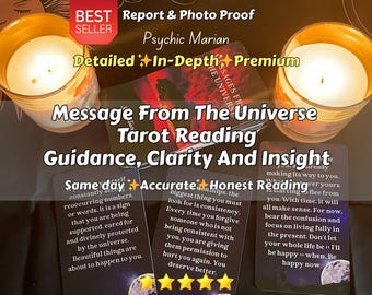 Puede incluir: Configuración de lectura de tarot con velas encendidas y cartas. Las cartas muestran texto sobre orientación, claridad y perspicacia. Las palabras "Message From The Universe" son visibles, junto con "Same day", "Accurate" y "Honest Reading".