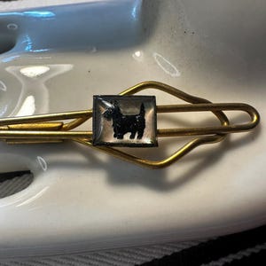 Vintage Scottie Scottish Terrier Tie Bar Pin