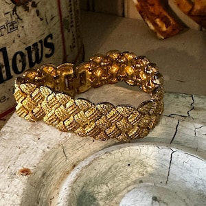 Vintage Gold Tone Woven 1970&#39;s Bracelet