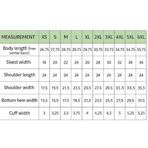 Puede incluir: Una tabla que muestra las medidas de la ropa en cent&iacute;metros. Las medidas incluyen largo del cuerpo, ancho de la manga, largo del hombro, ancho del hombro, ancho del dobladillo inferior y ancho del pu&ntilde;o, de XS a 6XL.