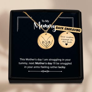 Aanstaande moeder ketting, zinvol cadeau voor aanstaande moeder, Moederdagsieraden, aangepaste gegraveerde hanger met sentimenteel berichtkaart, nieuwe moeder