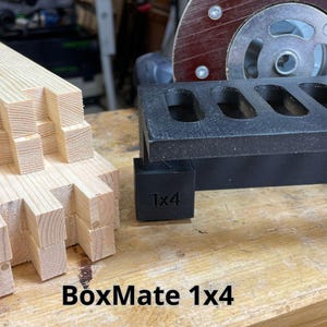 Box Joint Jig for Router: Woodworking Cabinet & Drawer Template image 4