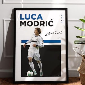 Luka Modrić Real Madrid Wall Art Print, Digital Football Poster with Signature, Croatia Midfield Legend PNG Download, Soccer Fan Decor