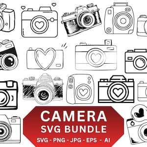 Può includere: Una collezione di illustrazioni di fotocamere in bianco e nero. Alcune fotocamere hanno cuori al centro. Il testo "CAMERA SVG BUNDLE" è visualizzato in un banner rosso e bianco, con opzioni di tipo di file sottostanti.