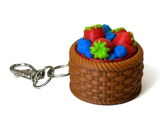 Berry Basket Fidget Keychain | Clickable Fruit Charm | 3D Printed Mini Basket Toy | Kawaii Summer Gift | Strawberry Blueberry Keyring