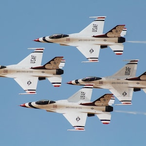 USAF Thunderbird Diamond Formation