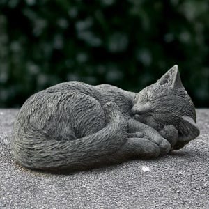 Curled cat statue Concrete kitten sculpture Outdoor kitty figurine Stone sleeping cat decor Cement pet decoration Memorial kitty ornament