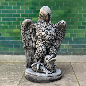 Eagle with prey sculpture Majestic bird of prey statue Wildlife figurine Predator eagle decoration Handcrafted falconry art Eagle lover gift