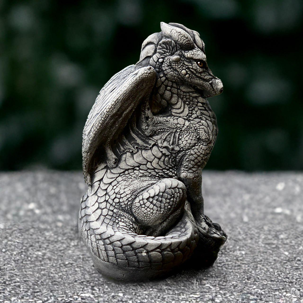 Windstone dragons - Etsy 日本