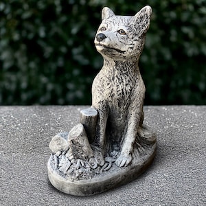 Concrete fox statue Stone fox figurine Garden fox decoration Woodland animal sculpture Outdoor animal ornament Handmade fox figurine Gift