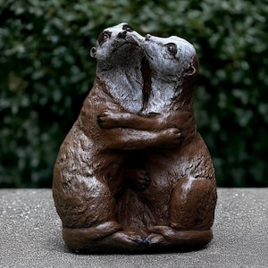 Concrete pair otter sculpture Stone otter figurine Outdoor animal statue Garden decoration Otter lover gift Yard art Romantic sculpture