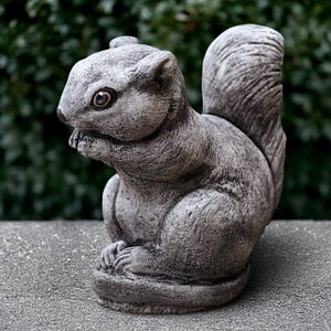 Beton Eichhörnchen Statue Gartentier Figur Outdoor Eichhörnchen Verzierung Walddekoration Zement Tierskulptur Handgemachtes Eichhörnchen