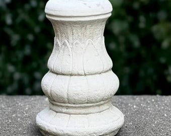 Escultura de pedestal única Estatua de columna de hormigón Figura de soporte para exteriores Columna hecha a mano Decoración de puerta principal Regalo para amantes de los soportes Arte de jardín