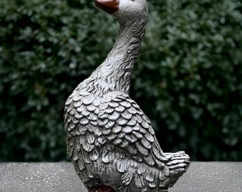 Figura de pato de hormigón Estatua de ganso para exterior Escultura de pájaro de piedra Adorno de animal de cemento Adorno de césped Regalo para amantes de los patos Decoración de puerta de entrada
