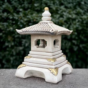 Massive pagoda figurine Concrete lantern pagoda statue Stone lantern sculpture Zen garden decoration Japanese sculpture Asian ornament Gift