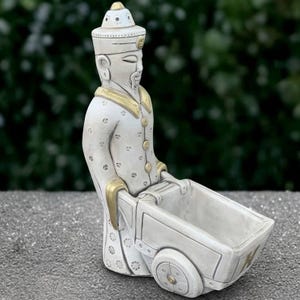 Stone man with planter statue Concrete person sculpture Outdoor flower pot figurine Cement planter ornament Flower pot lover gift Yard art