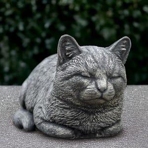 Outdoor cat statue Sleeping kitty figurine Concrete cat ornament Stone pet sculpture Cement kitten decoration Memorial cat Kitty lover gift