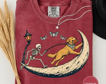 Golden Retriever Halloween Shirt, Skeleton Dog Tee, Funny Dog Mom Gift, Spooky Halloween Puppy Shirt, Cute Dog Lover Graphic Tee, Retro Tee