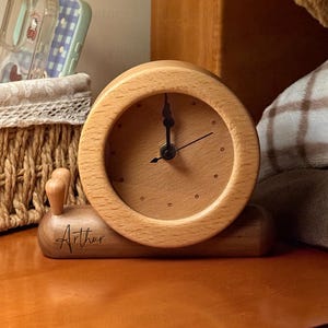 Personalized Wooden Snail Clock, Customized Desk Clock, Home Decor, Unique Handmade Gift for Her, Housewarming Gift, Gift for child