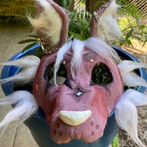 red squirrel therian mask!