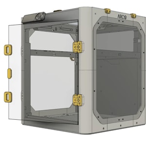 Puede incluir: Una impresora 3D gris con una puerta transparente y cierres magn&eacute;ticos amarillos. La impresora tiene la palabra "ARCO" impresa en el lateral.