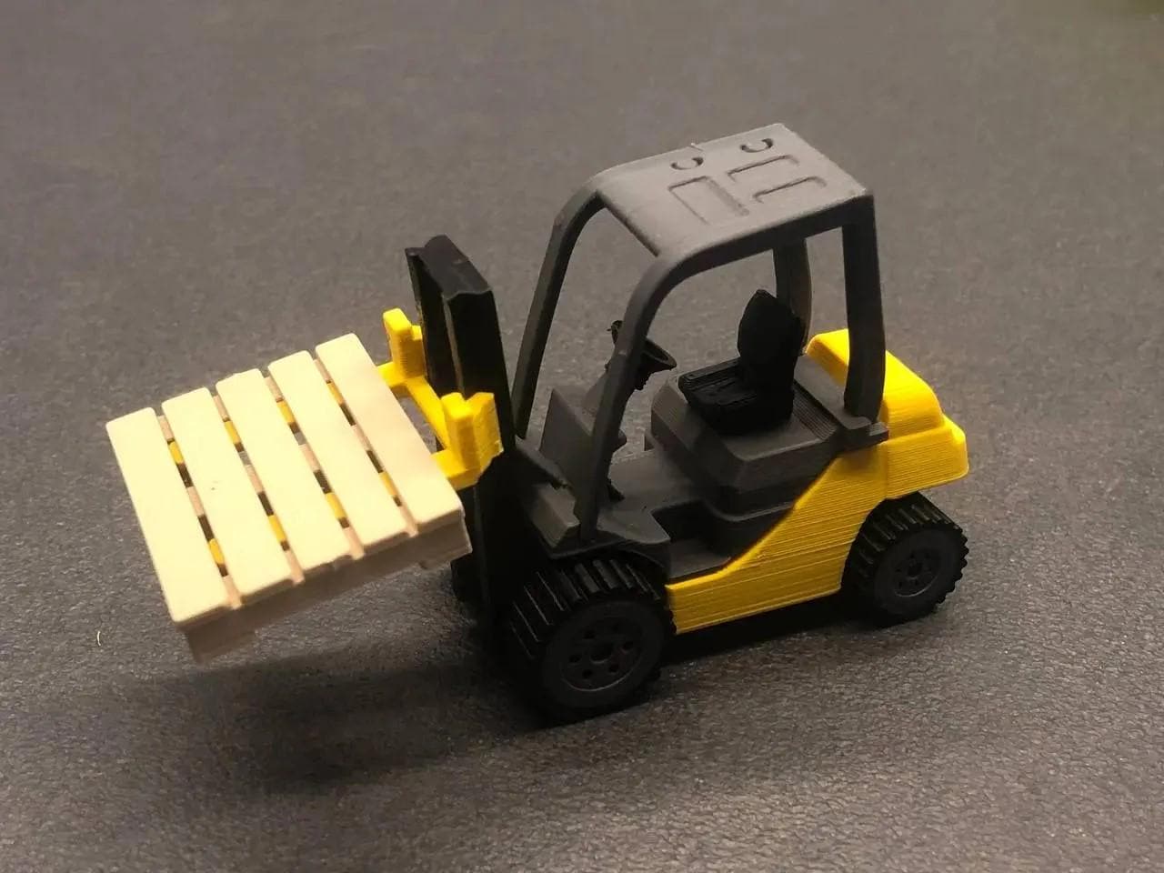 Forklift Warehouse Toys Nz DOUBLE E Remote Control Forklift 1/8