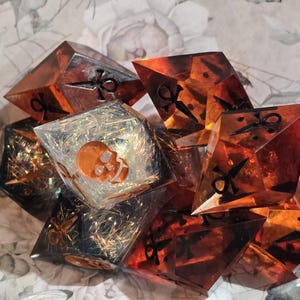 Resin Dice, dice, dnd, dungeons and dragons, vampire dice, vampire the masquerade