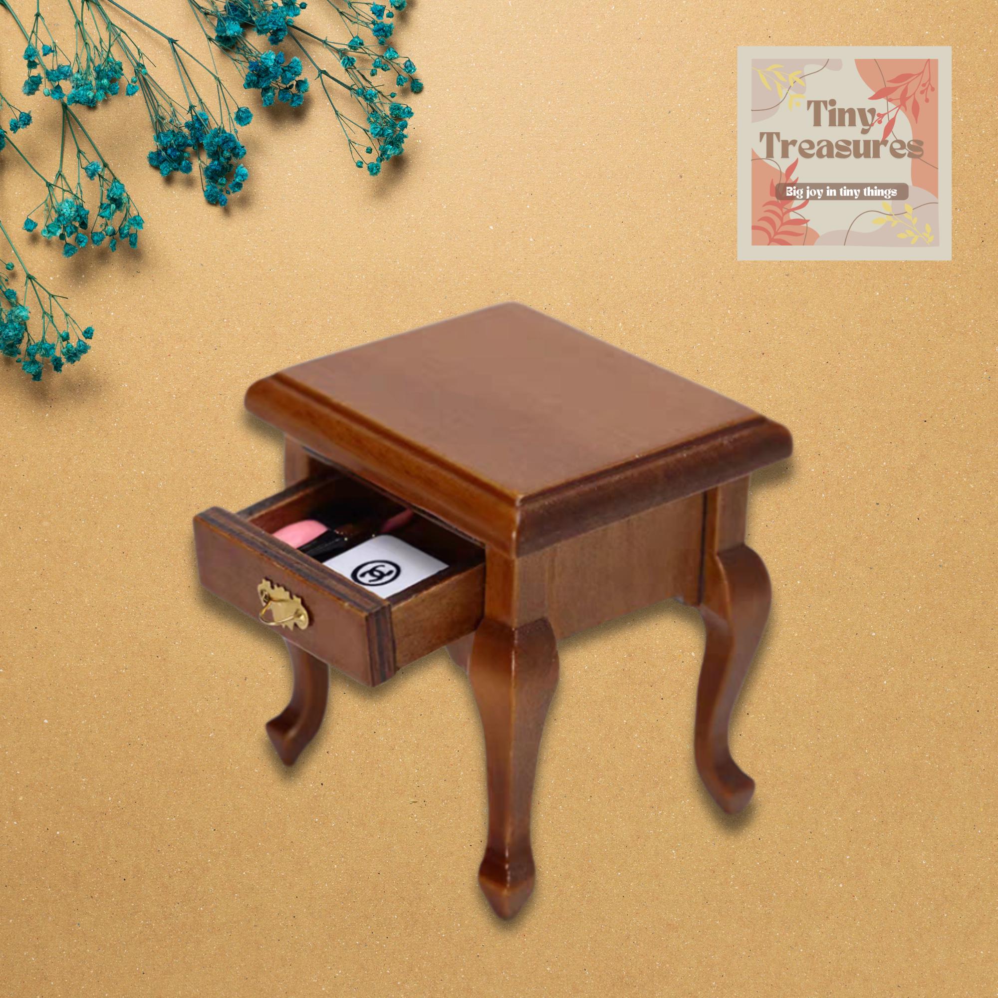 Mxzzand Table de chevet noire en bois miniature pour maison de poupée 1 Mxzzand Table de chevet noire en bois miniature pour maison de poupée 1