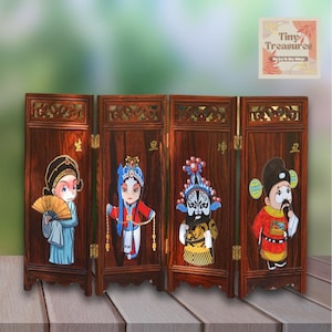 Miniature Chinese Opera /Classical Beauty  Mini Folding Screen –1:12/8 Dollhouse Room Divider – Wooden Handcrafted Display – Classical Decor