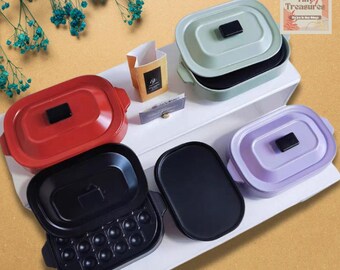 Miniature Cooking Pot & Grill Pan Set – 1:6 Scale Dollhouse Kitchenware – Tiny Cookware for Mini Food Display
