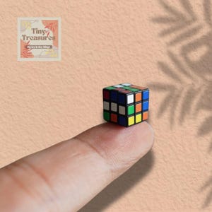 Miniature 1:12 Speed Cube – 1cm Tiny Magic Cube, Smooth Rotation, Collectible ABS Puzzle