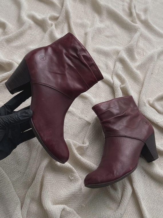 Vintage Burgundy Leather Ankle Boots Block Heel Minimalist Chelsea Y2K Booties