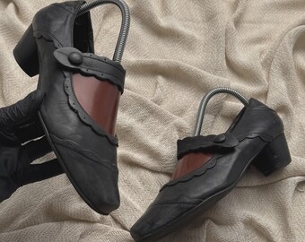 Vintage Black Leather Mary Jane Pumps Block Heel Dark Academia Gothic Shoes
