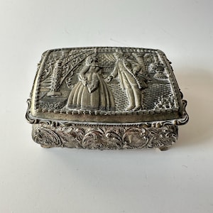 【経年USED】花鳥透彫細工　小物入れ　BOX シルバー　メッキ　タイ il_fullxfull.4609181115_e1nn.jpg