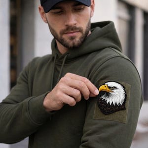 Taktisk huvtröja: Armétröja med kardborremärke för män