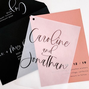 Caroline Save the Date with Translucent Vellum Card with Cardstock Backer and Eyelet // Illustré en noir Mauve image 1