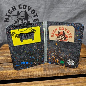 Cartera pequeña plegable cosida a mano con diseño de salpicaduras de arcoíris de Pueblo