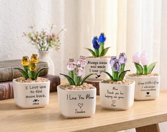 Personalized Glass Tulip for Mom, Forever Flower Keepsake Gift, Handmade Mother’s Day Gift, Custom gift for grandma her