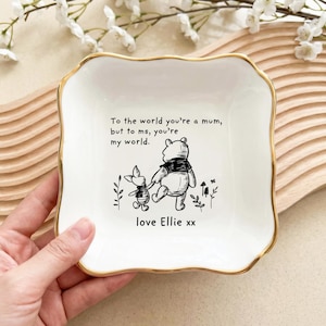 Keramisk prydnadsskål med guldkant, personlig mammapresent, illustration i Nalle Puh-stil, minnesskål, mors dag-present
