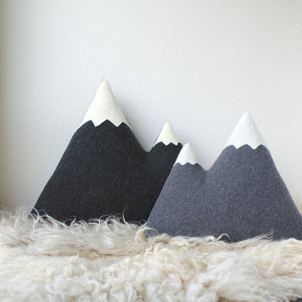 Mountain Range Pillow Set #1 - Grands Sommets + Pics Originaux Fabriqué sur Commande
