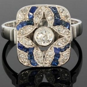 Anillo de 4 mm con corte europeo antiguo y circonita cónica de talla baguette. Anillo de compromiso art déco de inspiración vintage. Anillo eduardiano para mujer. Anillo de herencia.