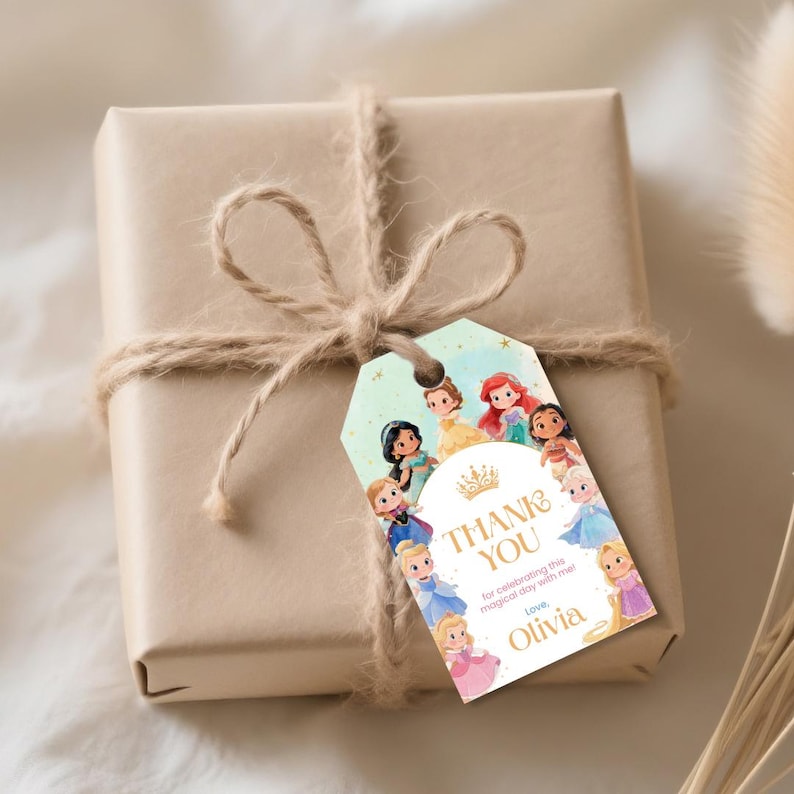 Princess party thank you tags designed for princess birthday. Editable template via Canva, perfect for favor bags, DIY party decor, and quick printing at home or shop. A great way to add a sweet touch to your celebration.