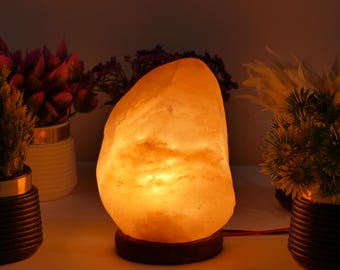Handmade Pink Himalayan Salt Lamp, Healing Himalayan Salt Crystal Lamp, 1.5 kg Handcrafted Salt Lamp for Interior Decor