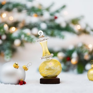Hanging Ornaments Holiday Décor | Blown glass Christmas ornament with swirl design | Handcrafted Engraved Bauble | Beautiful Tree decoration