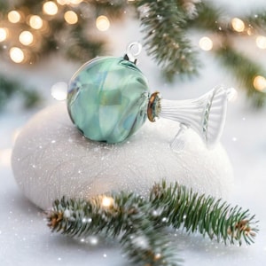 Handgefertigte Weihnachtsornamente aus mundgeblasenem Glas Urlaub Baum Dekoration | Grüne hängende Ornamente mit 14K Goldverzierung | Einzigartiges Weihnachtsgeschenk