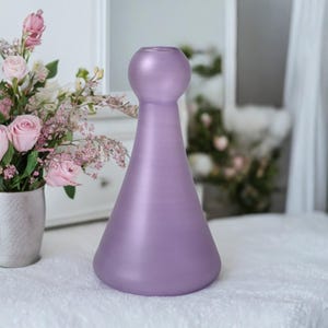 Purple Hand Blown Glass Vase – Unique Flower Holder, Modern Table Décor, Ideal for Living Room & Office Decoration – Event Décor Glass Vase