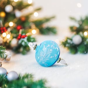 Hand Blown Christmas Tree Ornament | Christmas Ball Ornaments | Engraved Glass Baubles | | Handmade Glass with Gold Trim | Tree Decoration