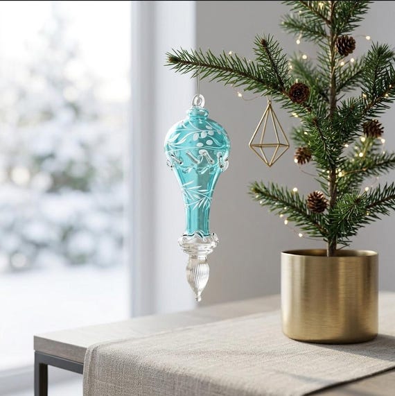 Mund geblasen Türkis Glas Weihnachtsschmuck | Gravierte Blumendekor
